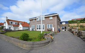 Anne's Huisje with private parking